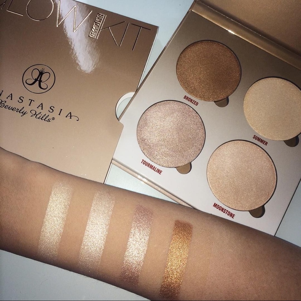Anastasia Beverly Hills Highlighter Palette